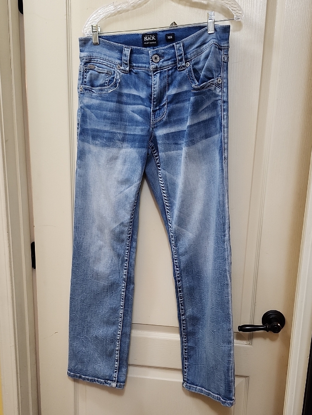 BUCKLE BKE JAKE STRAIGHT LEG JEANS